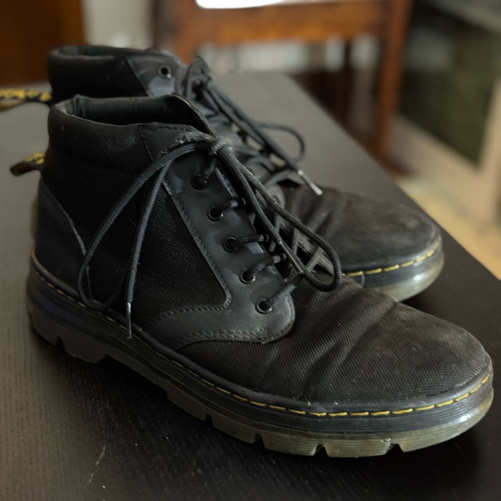 Dr (Doc) Martens boots..Bonny. LA004 KM 02Y.
Men’s size 10 USM.